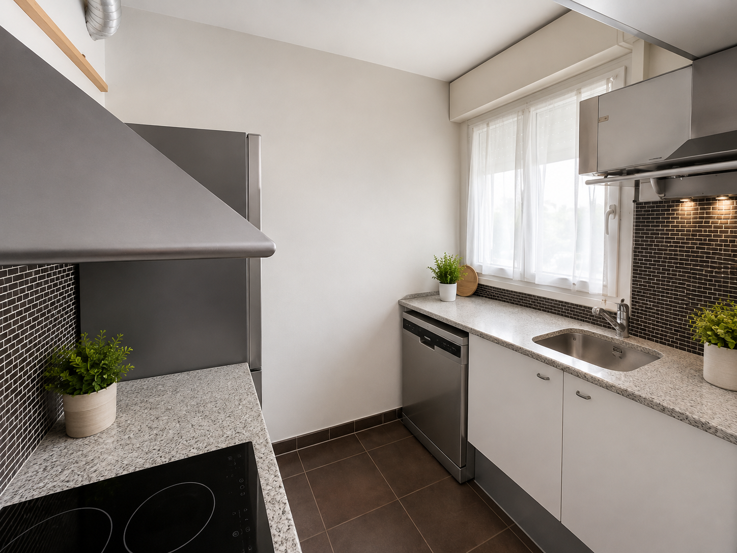 Cuisine-vue1 Appartement à louer Ban Saint Martin T2 42,10 m2 avec garage et 2 caves.