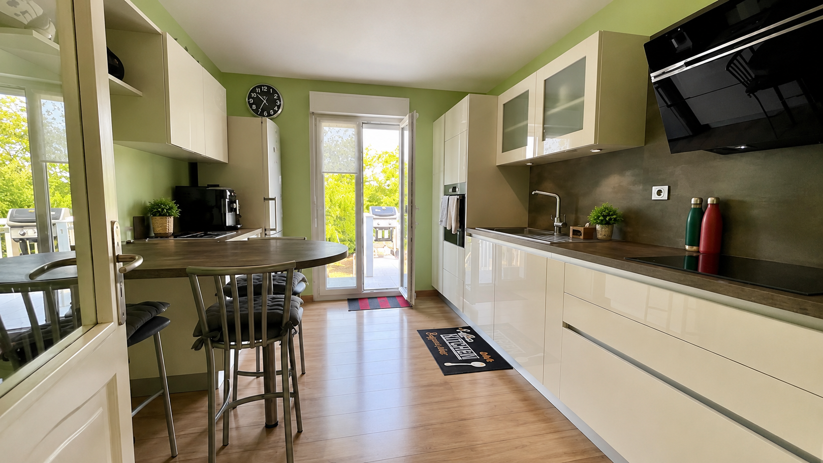 Cuisine EXCLUSIVITÉ SIXTY IMMO – Maison familiale 4 chambres avec terrasse, garage, caves et jardin à Woippy